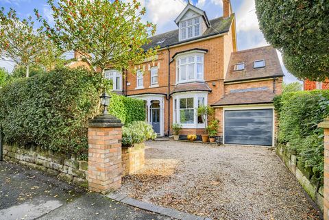 “A House with History” 28 College Road, an Edwardian styled five bedroom house, was built in 1904 using solid Victorian construction methods and one of the early examples of using steel beams in the large roof structure. It was purchased by an Austri...