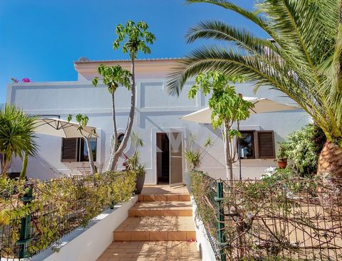 Typical 3-bedroom house, fully renovated and modernized from a ruin, in line with modern-day standards. It features abundant natural light, high-quality finishes, and construction materials, as well as spacious terraces and a well-maintained garden.D...