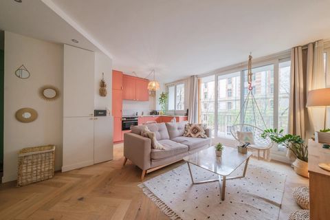 Michaël Zingraf Real Estate Paris Right Bank freut sich, Ihnen diese charmante 1-Zimmer-Wohnung zu präsentieren, die komplett renoviert und möbliert ist! Diese Immobilie befindet sich im 2. Stock einer neuen, gepflegten Eigentumswohnung im Herzen des...