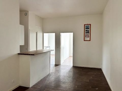 Are you looking for a simple and comfortable home in the heart of Bordeaux - Saint-Michel? Look no further! This 48m² apartment is the perfect place to experience urban life with ease. Located in the vibrant neighborhood of Bordeaux - Saint-Michel. E...