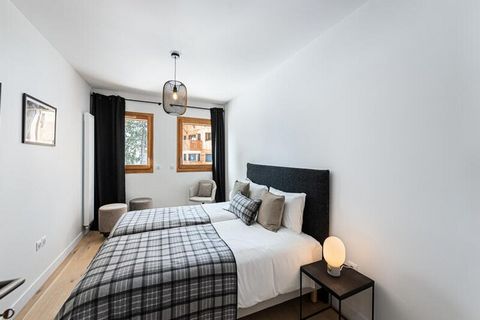 MEGEVE - Villaret Op een zonnige heuvel in Megève, tegenover het Rochebrune-massief, is Silverlodge B23 een prachtig 3-kamerappartement in een nieuwe residentie. Het centrum van Megève ligt op een paar minuten lopen en de hellingen van het Evasion Mo...