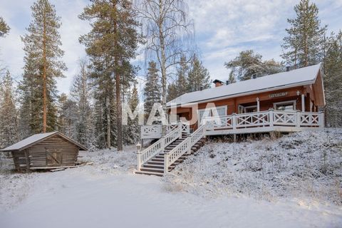 Ruime, goed onderhouden blokhut uit de jaren 2000 in Perhe-Luosto. Rustige locatie biedt de rust en de natuur van Lapland. De voorzieningen van Luosto, waaronder hellingen en paden, zijn vlakbij. De grote zolder biedt extra slaapruimte en de hut heef...