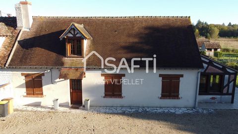 Charmante maison sans travaux. Venez découvrir cette maison et ces dépendances sur un terrain verdoyant et arborés. Au rez-de-chaussée nous avons un salon avec cheminée, une salle à manger chaleureuse et sa cuisine aménagée et équipée. Au même niveau...