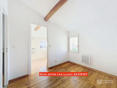 Immeuble de rapport situé au Val agréable village provençal proche de Brignoles d'environ 120m2 dont 100m2 habitables avec trois logements loués sur 3 niveaux. (revenus locatifs d'environ: 1400 euros/mois). Idéal investisseurs. Parking à proximité et...