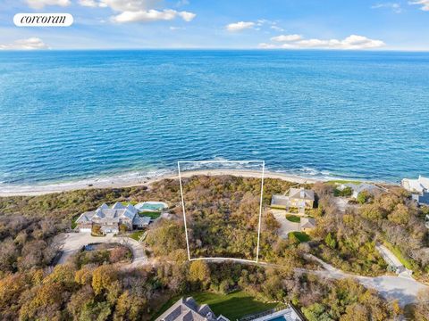 As one of the last remaining untouched parcels of buildable waterfront land on Montauk's northern coastline, 188 Soundview Drive offers the rare opportunity to own a piece of Montauk in its finest and most pristine form. A rolling natural landscape o...