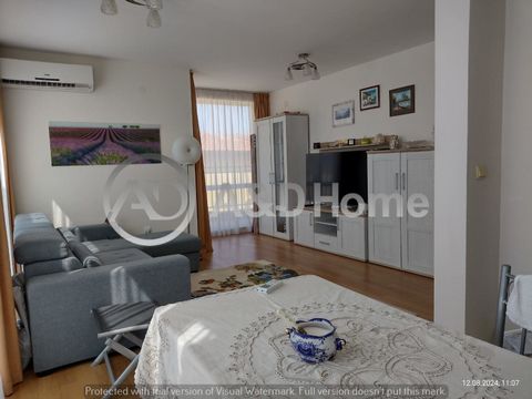 Appartement spacieux d’une chambre dans le quartier d’Aurelia, proche de la plage et avec de faibles frais d’entretien !! Agence immobilière A&D Home - Plovdiv Nessebar présente à votre attention un appartement d’une chambre lumineux et spacieux, sit...