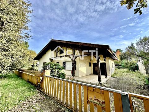 Dans la charmante ville de Gujan-Mestras, cette maison landaise traditionnelle offre un cadre de vie agréable et familial. A proximité des commodités essentielles, cette propriété permet de profiter des infrastructures urbains tout en préservant un e...