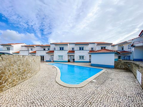 Gezellig huis op slechts 2 minuten van het strand van Monte Clérigo. Gelegen in de rustige en verfijnde omgeving van Espartal, is deze villa ingevoegd in een klein condominium met zwembad en garage. Het ligt op 5 minuten van het charmante dorpje Alje...