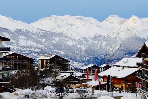 Welkom in een gezellig 3-sterrenappartement in het hart van Nendaz, Zwitserland, in het prachtige skigebied 4 Vallées. Dit comfortabele appartement van 54 m² biedt plaats aan maximaal 8 gasten, waardoor het perfect is voor gezinnen of groepen die op ...