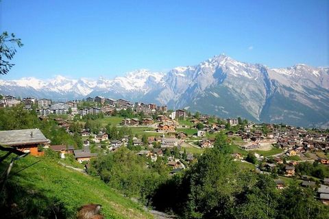 Este acogedor apartamento está situado en una ubicación ideal, cerca del centro del pueblo y de los teleféricos en la estación suiza de Nendaz, en el corazón de los 4 valles. Este cómodo apartamento de 3 estrellas con capacidad para 6 personas tiene ...