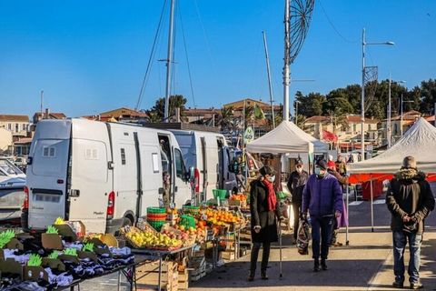 Prachtig appartement van 40 vierkante meter gelegen in à Six-Fours-les-Plages. ArrayHet is 40 vierkante meter groot, heeft een loggia en is geschikt voor maximaal 2 personen. 4 personen. De locatie is ideaal om de charme van de stad te ontdekken. Gen...