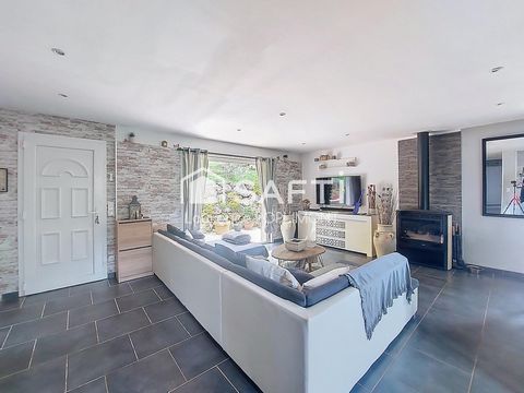 Grande maison de 155 m2 , 3 chambres + un appartement T2 indépendant, commodités à pieds