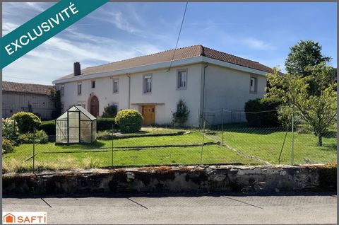 ANCIEN CORPS DE FERME BEAUX VOLUMES ET ANNEXES . GRAND TERRAIN AU CALME