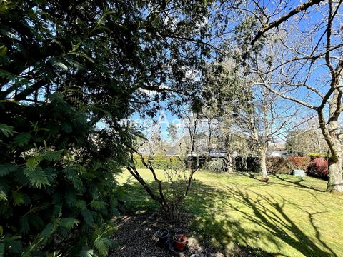 PRUNIERS- Hauts de Beaumont-Villa de 265 m2 (6 chambres) sur 1640 m2.