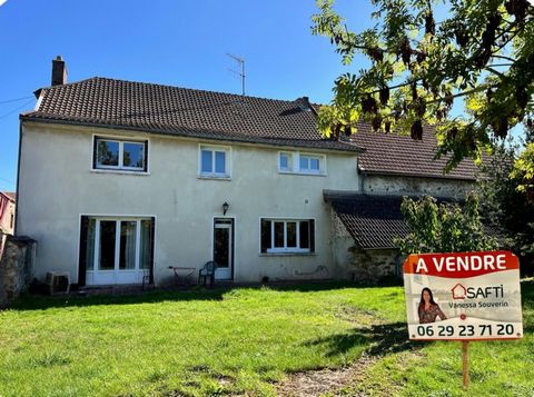 Vaste maison T8 avec studio indépendant et granges