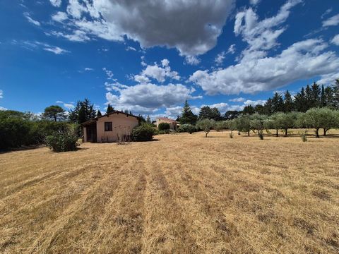 Villa 4 chambres piscine double garage / 6800 m²