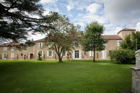 DOMAINE AVEC ACTIVITE COMMERCIALE EXISTANTE