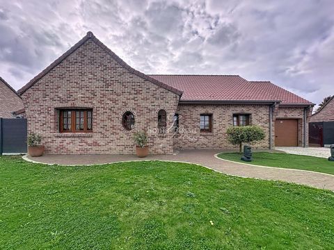 MAISON TRADITIONNELLE TYPE PLAIN PIED 3 CHAMBRES PISCINE