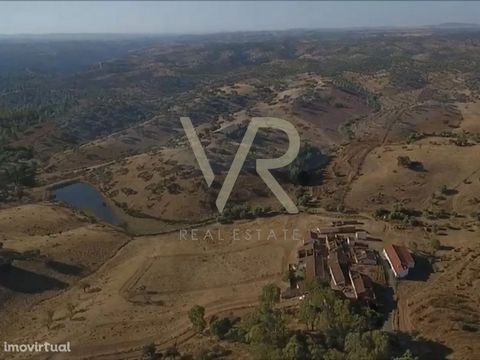 In the heart of Alentejo, the Herdade da Várzea do Escalda, is located in Mértola. Municipality raiano Portuguese of the district of Beja, region of Alentejo and sub-region of Baixo Alentejo. It is the sixth largest municipality in Portugal This fabu...