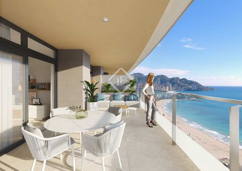 Lucas Fox Altea presents this new development, inspired by the sails of a ship, which is located in a privileged area just 50 meters from the Poniente beach. The impressive views of the sea and its large terrace give you the unique sensation of saili...