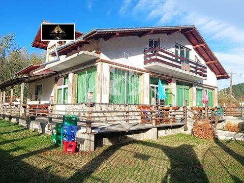We offer a fully equipped and working restaurant with a shop in the town of Velingrad. The building is new, built in 2021, with the possibility of upgrading two residential floors. The restaurant has a lounge area and a bar, a summer garden with moun...