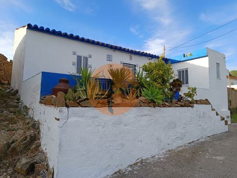 House T2 in Nora Nova - Odeleite - Castro Marim - Algarve. Typical house, ground floor, T2, with external patio. Good access by asphalt. House with unobstructed views of the Serra Algarvia. House with terrace. It is 25 minutes from the Center of Cast...