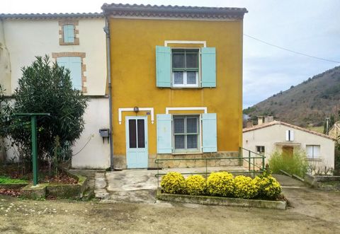 This property is set in an elevated position in a pretty village not far from the town of Quillan and the villages of Esperaza and Rennes le Chateau. The area is very popular due to its mild climate and outdoor sports opportunities. It is within easy...