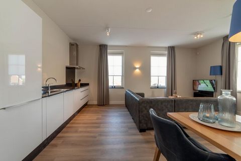 This spacious apartment in Colijnsplaat has 2 bedrooms for 4 people. It is ideal for families and guests can experience ultimate relaxation in their own wellness area with a sauna, hot tub and lavish walk-in shower. The kitchen has amenities that giv...