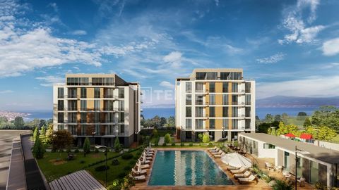 Apartments in a Prestigious Complex with a Swimming Pool in Bursa Mudanya Mudanya is the most prestigious and attractive spot in the coastal line of Bursa. Mudanya offers various historical heritage, beautiful nature, beaches, coastal walking trails,...