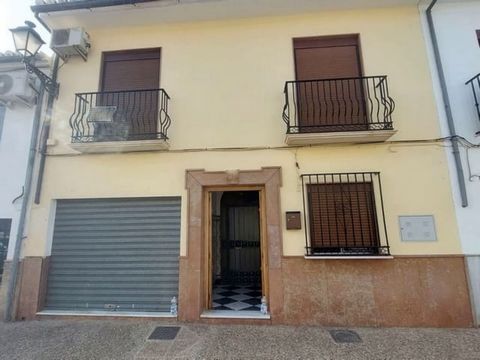 Townhouse Antequera Inland Malaga 4 Bedrooms 2 Bathrooms Built 120 mÂ² Townhouse house with 2 floors upstairs 4 bedrooms a bathroom and 2 terraces one covered on the ground floor entrance living room kitchen patio toilet and garage Situated in the Zo...
