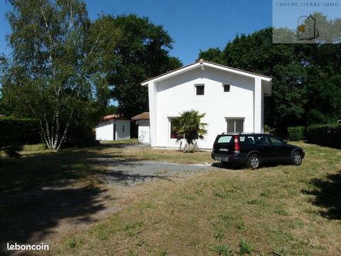 Summary Detached house only 5 minutes from the beach. This house has been renovated, and if perfect as a holiday home or for renting out, as the beautiful Medoc beaches are just a short drive, or cycle away. The house is immediately habitable with a ...