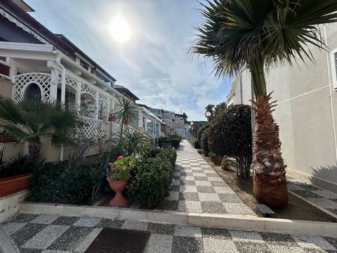 PUGLIA - BARLETTA (BT) -VIALE REGINA ELENA - RESIDENCE APPRODO Elegant and refined, this apartment for sale in Barletta is a true real estate jewel. Located in one of the most beautiful areas of the Levante coast, it enjoys a privileged position a fe...