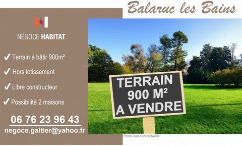 BALARUC LES BAINS: In a quiet residential area, beautiful building plot of 900m2 (including access road) Plot located outside subdivision and free of builder. Edge viability. Great construction possibilities, flat and swimming pool. Existing garage i...