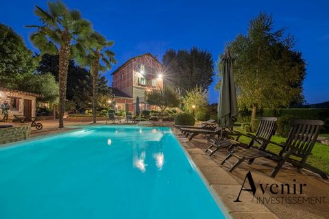 This old mill which belonged to the Count of Cibeins, was transformed into a paradise by an epicurean from Lyon. This builder has given this fabulous building all the comfort and luxury of contemporary properties: Living room open to the mill waterfa...