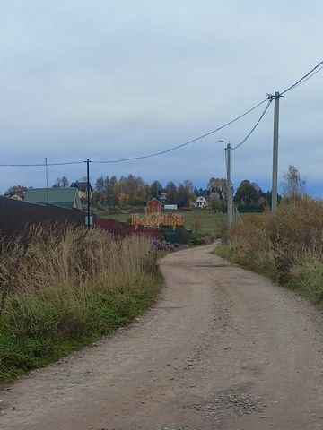 Арт. 75193432 Вашему вниманию предлагается земельный участок 12 соток. ОБ УЧАСТКЕ Категория земель: ЛПХ Разрешенное использование: личное подсобное хозяйство. Кадастровый номер: 50:05:0030153:12 Участок ровный, правильной прямоугольной формы, с двух ...