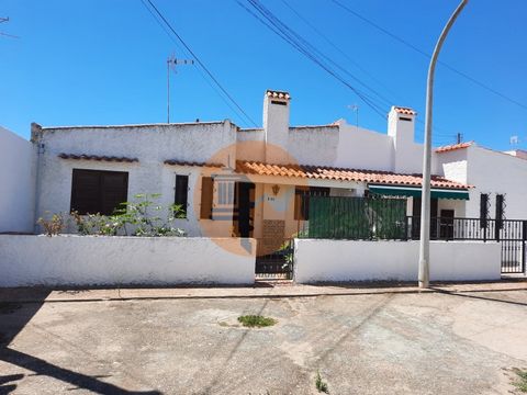 Huis gelegen in Monte Fino, voor jaarlijkse verhuur. Bestaat uit 2 slaapkamers, 1 complete badkamer en een badkamer alleen om in te baden, 1 woonkamer/keuken met grote ruimtes, Het heeft een kleine buitenruimte. Boek uw bezoek, we kijken uit naar uw ...