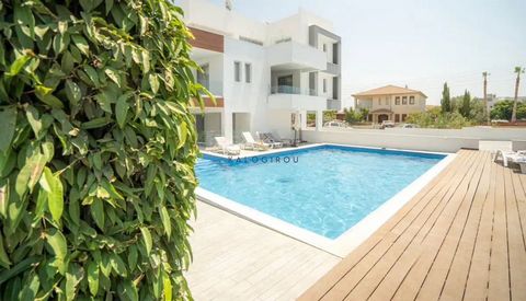 Located in Larnaca. Elegant, 2-Bed Flat with Common Pool for Rent in Livadia area, Larnaca. It is located in a new neighborhood with premium and enviable position, just 1 km from the beach in the Larnaca, Dekeleia tourist area and only 3km far from F...