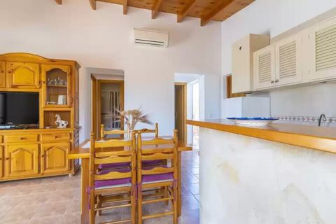 The exteriors of this property are ideal to enjoy the Mediterranean climate. In the garden you will find comfortable chairs where you can sunbathe, while its porch offers a table and a barbecue area so that you can enjoy unforgettable evenings with y...