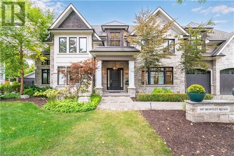 This luxurious home, located in the prestigious Eastlake neighbourhood of Oakville, offers sophistication and elegance at every turn. Set in a lovely and safe community, this home is ideal for families, with access to high-ranking schools and serene ...