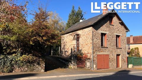 A33352MKE23 - Cette propriété en pierre à rénover est située dans le charmant village de Genouillac, dans le département de la Creuse. Cette commune animée a beaucoup à offrir avec des boulangeries, une boucherie, un coiffeur, une épicerie et une pet...