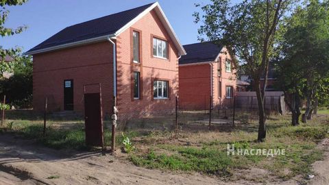 Номер в базе компании: 24307061. Продажа кирпичного дома Ростовская обл., Аксайский р-н., п. Темерницкий, садоводство Садовое товарищество Сигнал. Общая площадь 100 кв.м., участок 3 сотки, свет, вода, газ в доме. Дом с чистовой отделкой. Участок ровн...