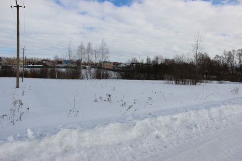 Продается участок ИЖС 20 соток в д. Пахомово Заокского района Тульской области, расположенный на Весенней улице дом 11. Категория земель - земли поселений, для строительства дома. Участок находится в старой части поселка, что обеспечивает тишину и сп...