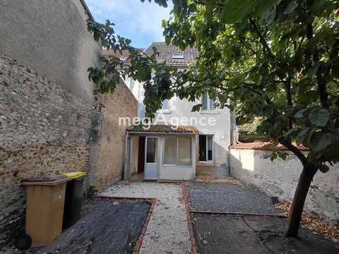 MAISON DE CENTRE VILLE
