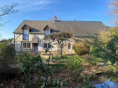 MAISON EN PIERRES RENOVEE AVEC JARDIN TRES JOLIMENT ARBORE