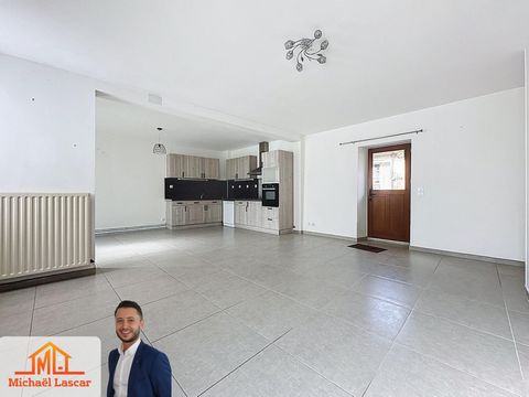 Deux maisons d’habitation avec extérieurs et dépendances