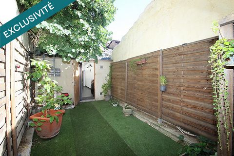 Maison de village avec garage, atelier, cave et patio - environ 100m². Situé au cœur du village, cette charmante maison sur deux niveaux offre un cadre de vie agréable et fonctionnel. Au rez-de-chaussée, vous découvrirez un salon convivial, une cuisi...