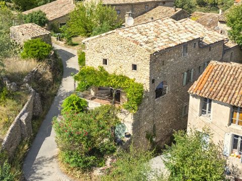 Mas en Pierre avec Terrasses & Vue Dégagée  Proche Rousson, Gard (30)