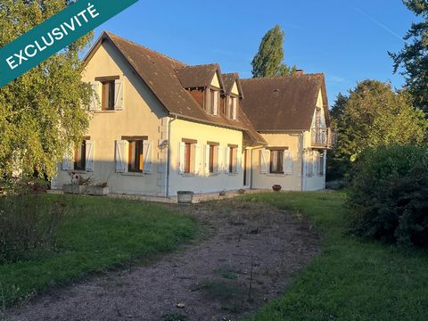 Grande maison avec beau potentiel.
