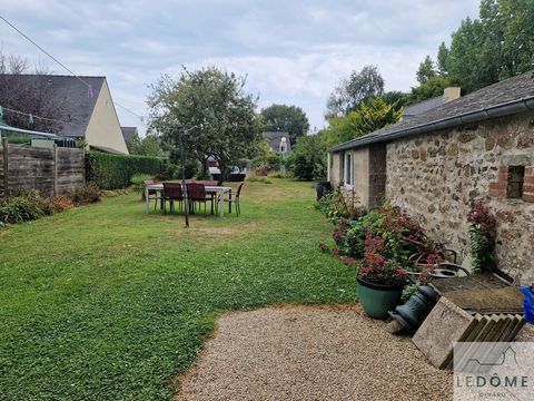 Maison 5 chambres avec jardin à vendre à Dinard, idéale pour une vie de famille grâce à ses multiples possibilités d'aménagement. L'agence immobilière le Dôme est ravie de vous proposer cette charmante maison familiale située dans un quartier calme e...