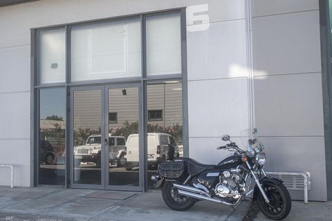 À VENDRE – LOCAL COMMERCIAL + APPARTEMENT T5 – BORGO (ZONE ARTISANALE / VALROSE)